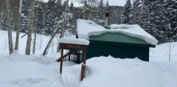 Snowy Hut