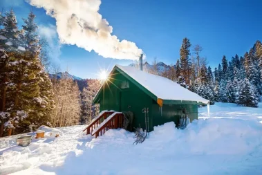 Blue Lakes Snowy Hut